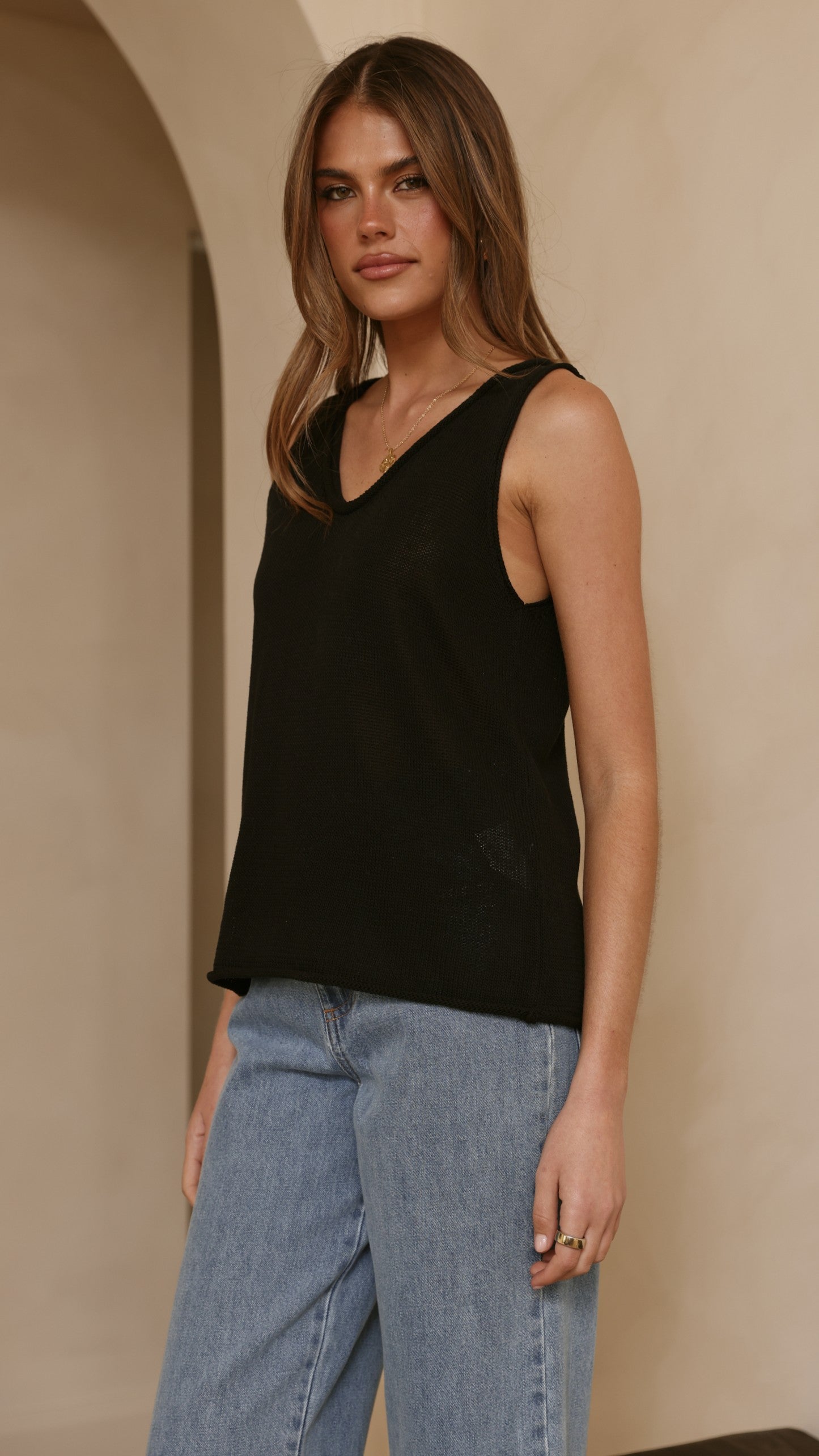 Annie Scoop Neck Tank - Black