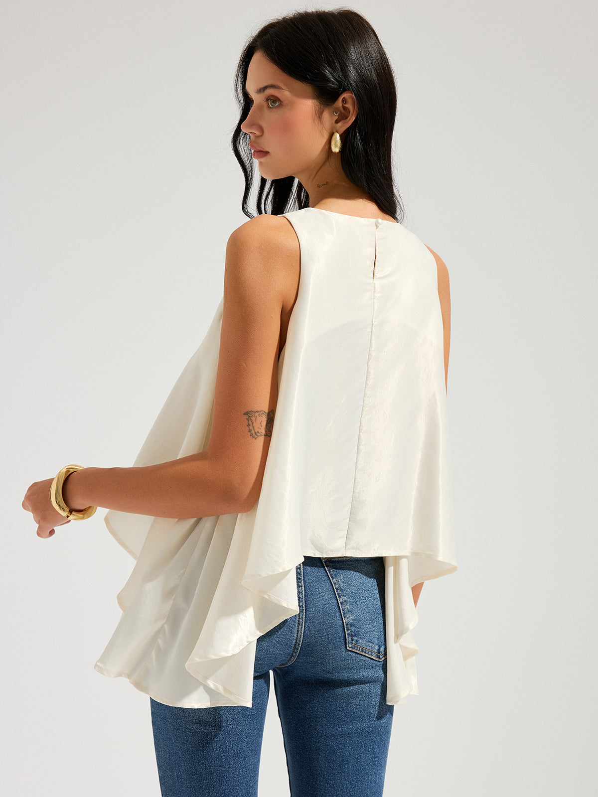 Sleeveless Flowy Asymmetric Ruffled Blouse