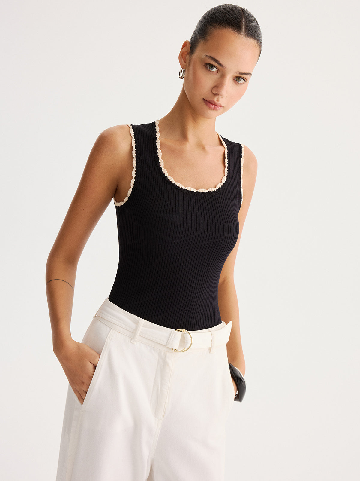 Ribbed Scallop Trim Knit Tank Top