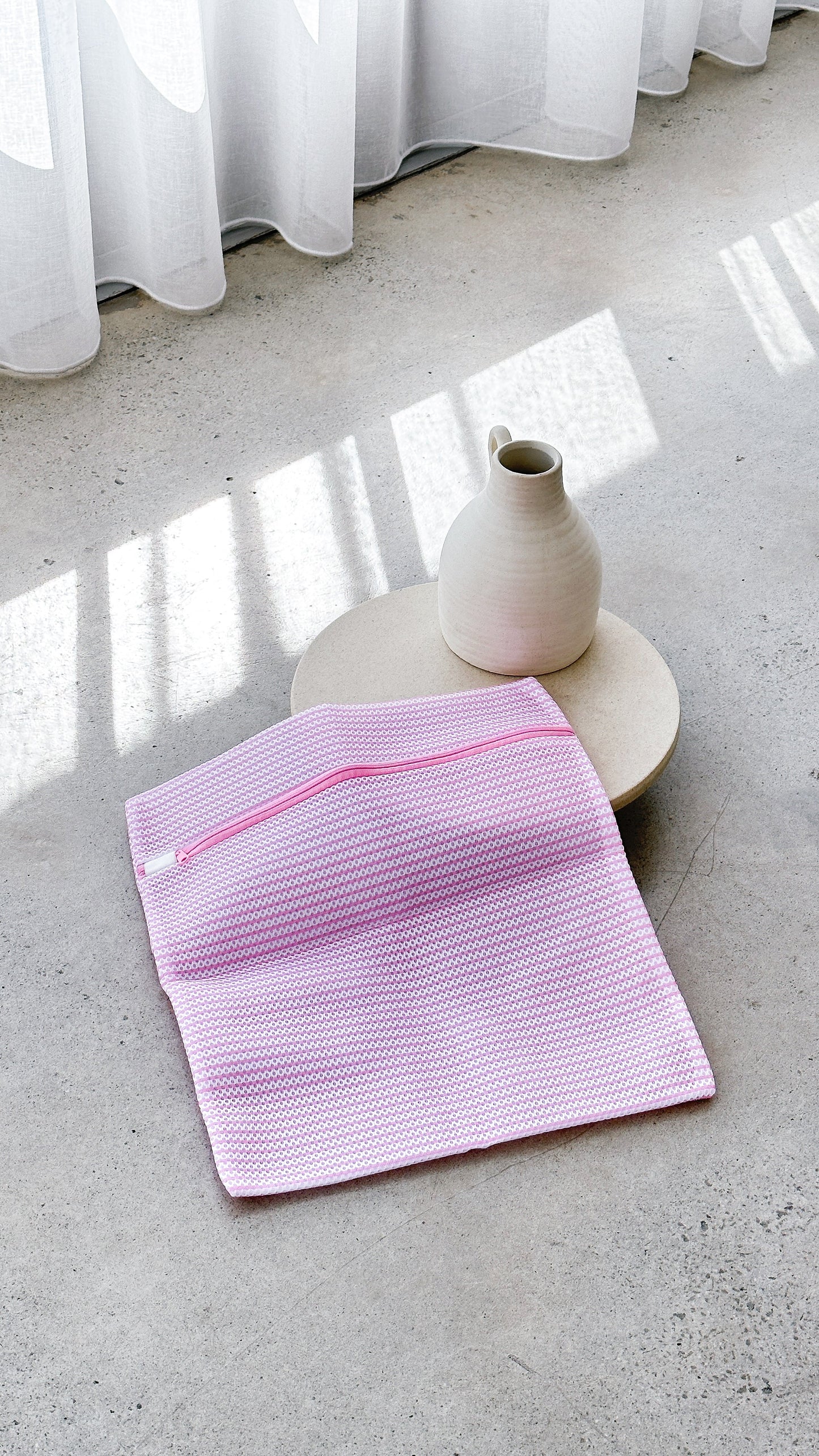 Lingerie Wash Bag - Pink/White