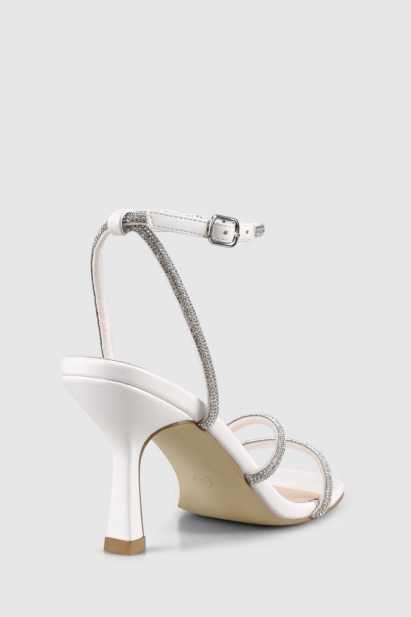 VERALi Pepper Strappy Sandals Chalk