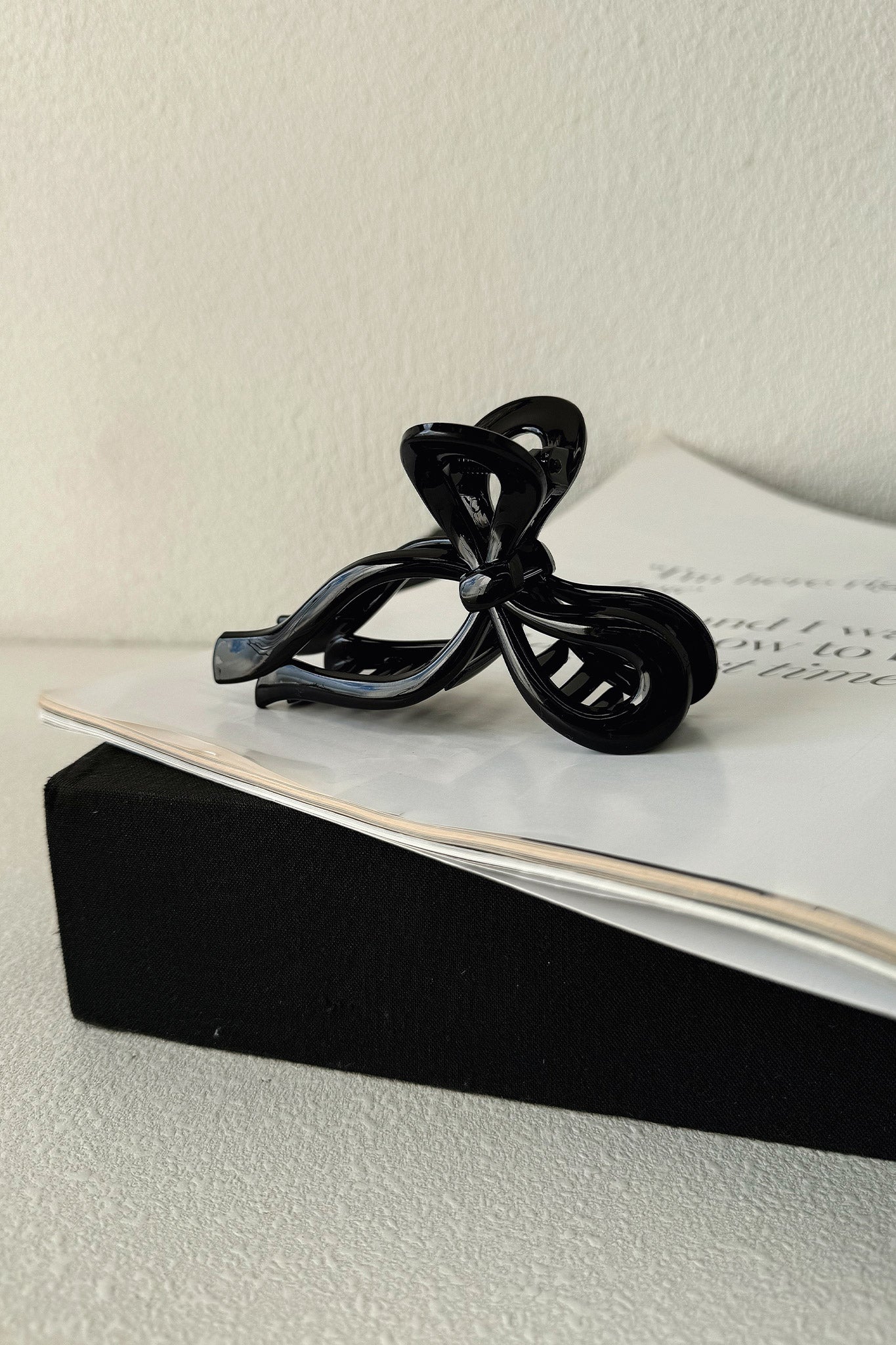 Blaire Claw Clip - Black